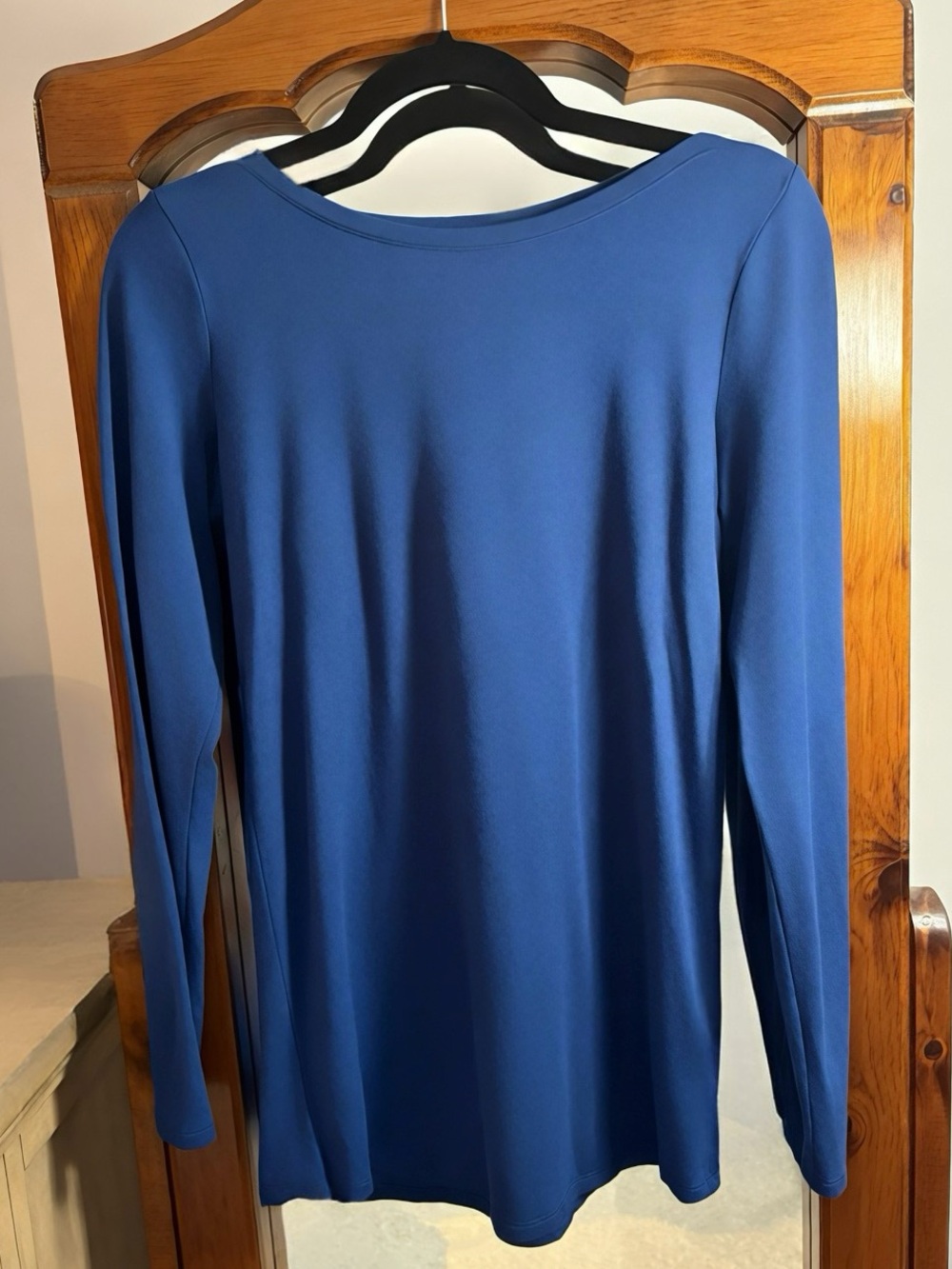 Ricki's High-Stretch Long-Sleeve Crewneck Top in Ocean Blue - Picture 2 of 5